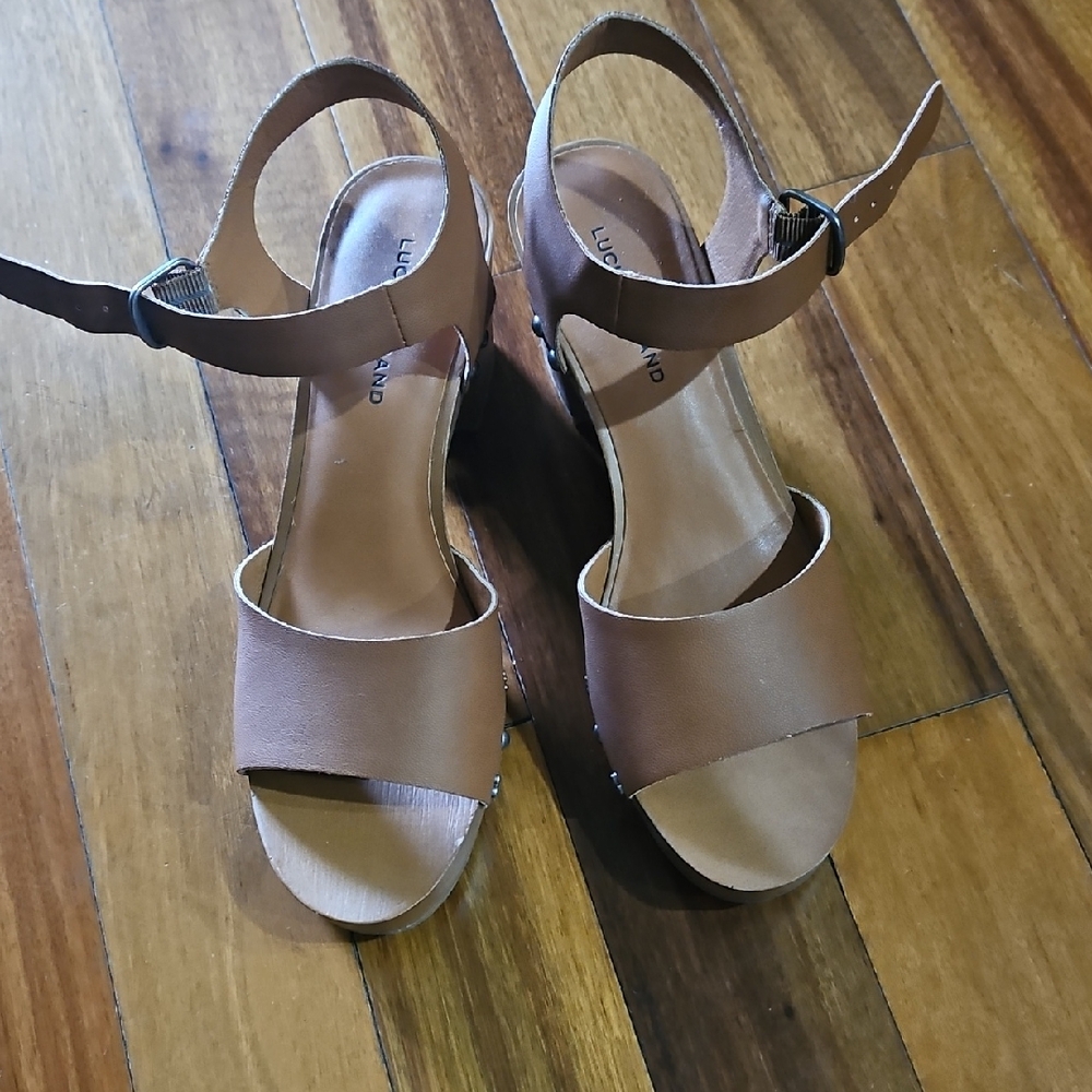 Tan Women's Sandals